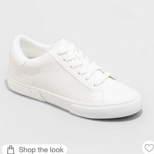 Maddison White Sneakers